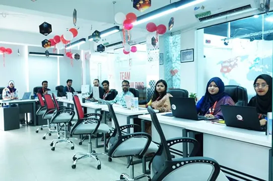 IGC counsellors helping Bangladeshi students study abroad